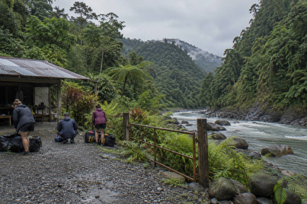 San José Caribe Arenal Pacuare Hiking and Rafting 2-Day Trip